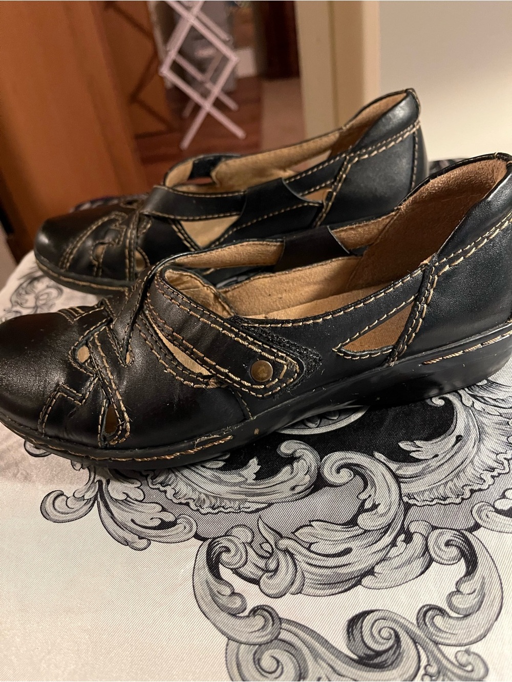 Clarks Black Leather Slip-On Loafers with Contrast Stitching